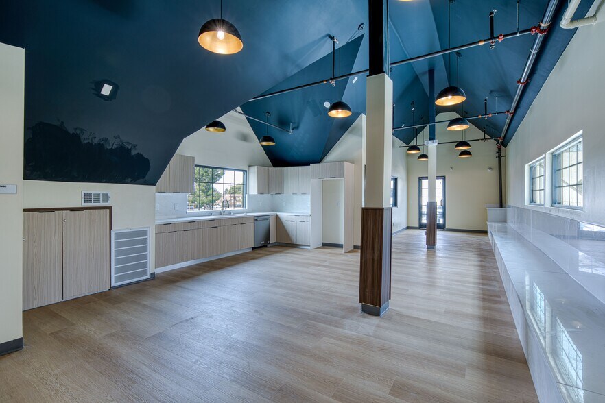 More Photos Of 8291-8295 Westminster Blvd, Westminster Office For Sale