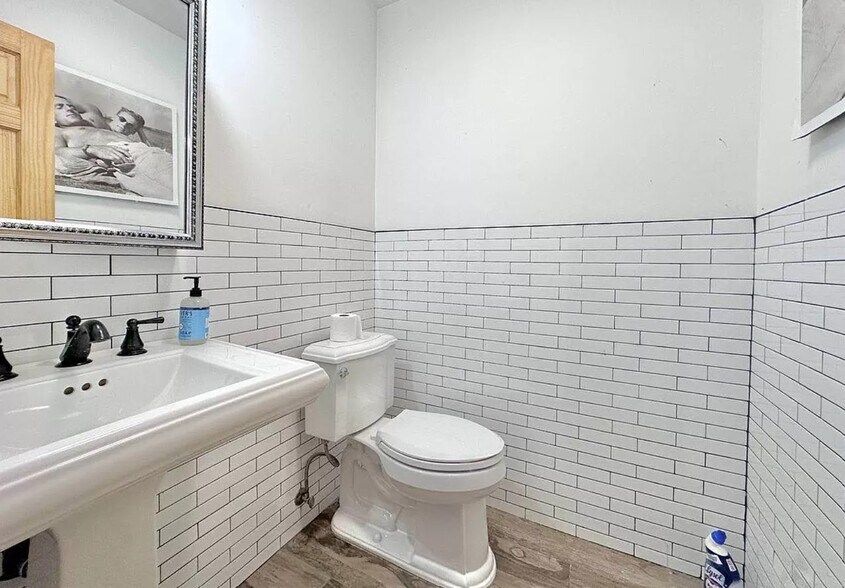 More Photos Of 223 Central Ave, Brooklyn Apartments For Sale
