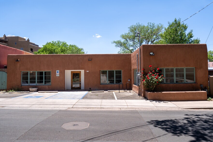 More Photos Of 310 Johnson St, Santa Fe Specialty For Sale