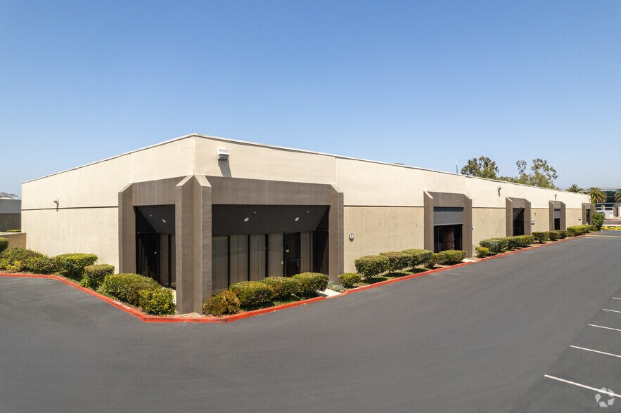 More Photos Of 2852 Walnut Ave, Tustin Warehouse For Lease