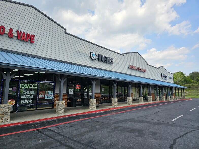 More Photos Of 1721-1765 S High St, Harrisonburg Storefront For Sale