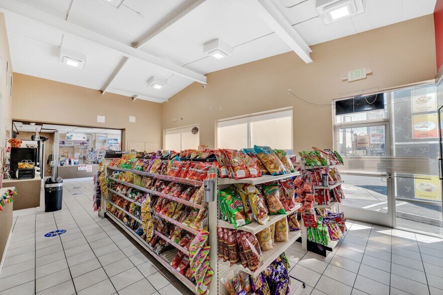 More Photos Of 1541 S Central Ave, Los Angeles General Retail For Sale