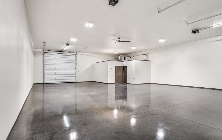 More Photos Of 207 E Naches Ave, Selah Industrial For Sale