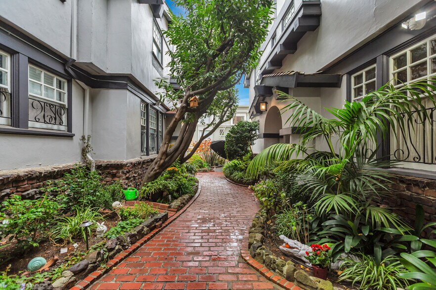 More Photos Of 2115-2129 Hyde St, San Francisco Apartments For Sale