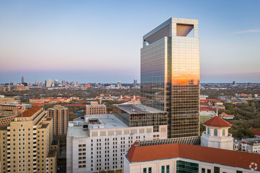 More Photos Of 6400 Fannin St, Houston Medical For Lease