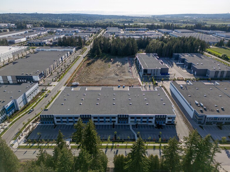 More Photos Of 3475 194 St, Surrey Warehouse For Lease