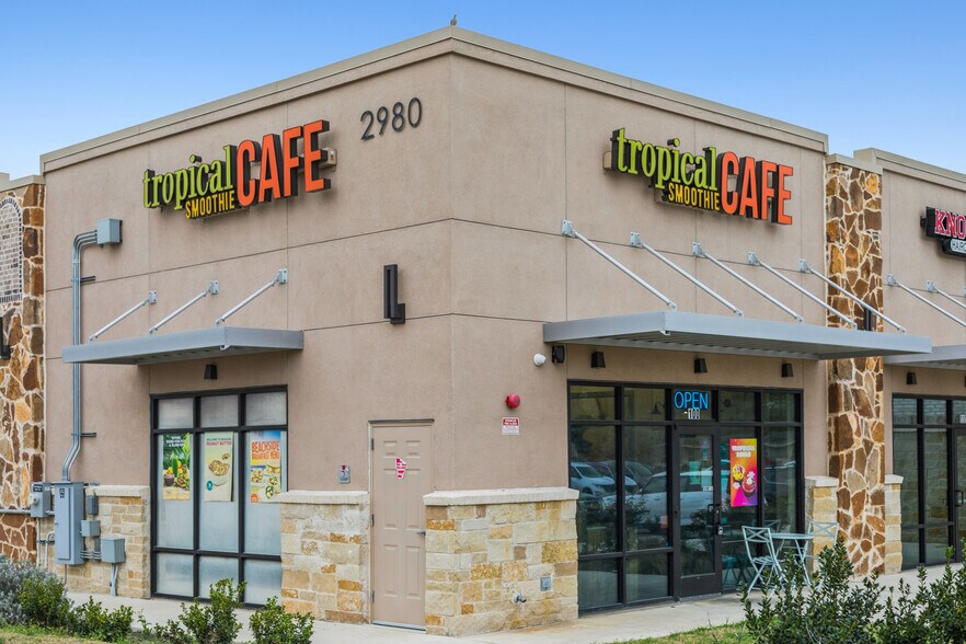 More Photos Of 2980 Joe Dimaggio Blvd, Round Rock Storefront For Sale
