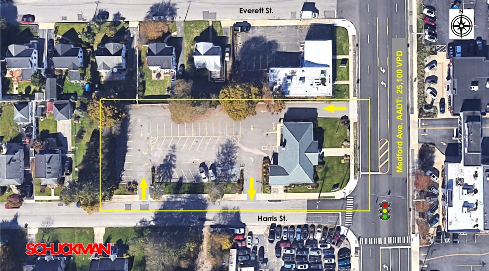 More Photos Of 472 Medford Ave, Patchogue Bank For Lease