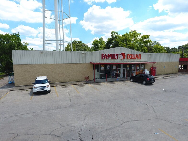 More Photos Of 501 W 4th St, DeQuincy Freestanding For Lease