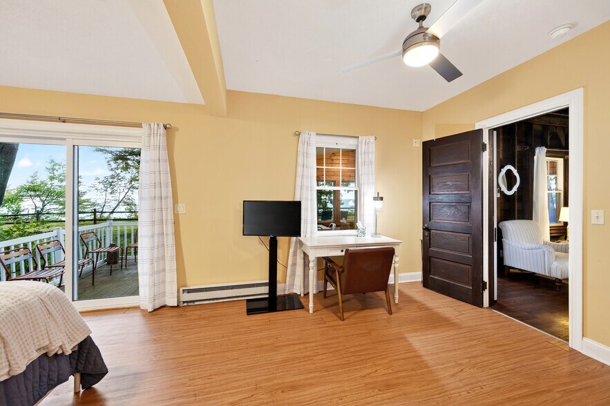 More Photos Of 6 Lotus Bay rd, Irving Multifamily For Sale