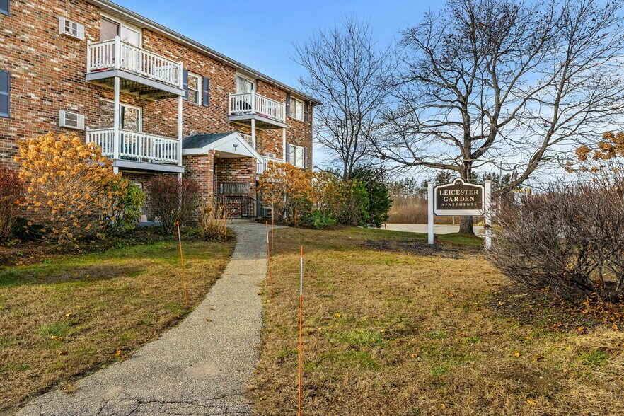 More Photos Of 1669-1671 Main St, Leicester Apartments For Sale