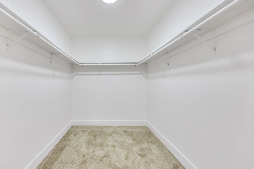 More Photos Of 1700 E Tabor Ave, Fairfield Apartments For Sale