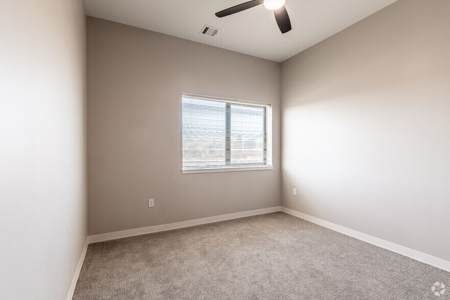 More Photos Of 1901 Vine St, Kansas City Multifamily For Sale