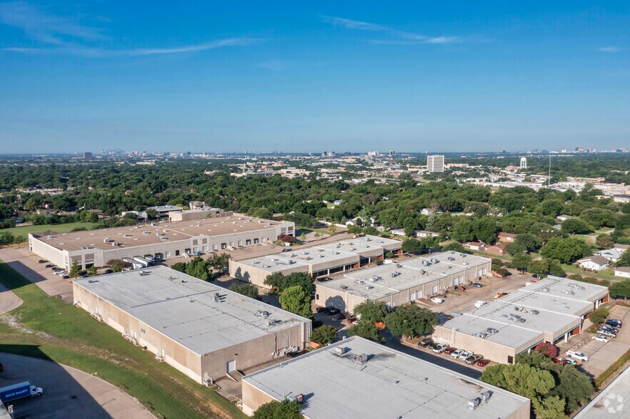 More Photos Of 850 N Dorothy Dr, Richardson Unknown For Lease