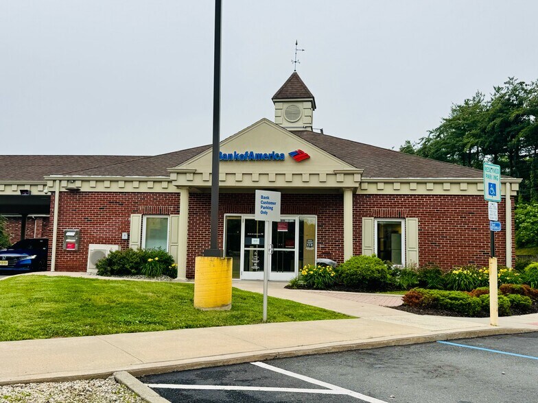 More Photos Of 100 Ryders Ln, Milltown General Retail For Lease