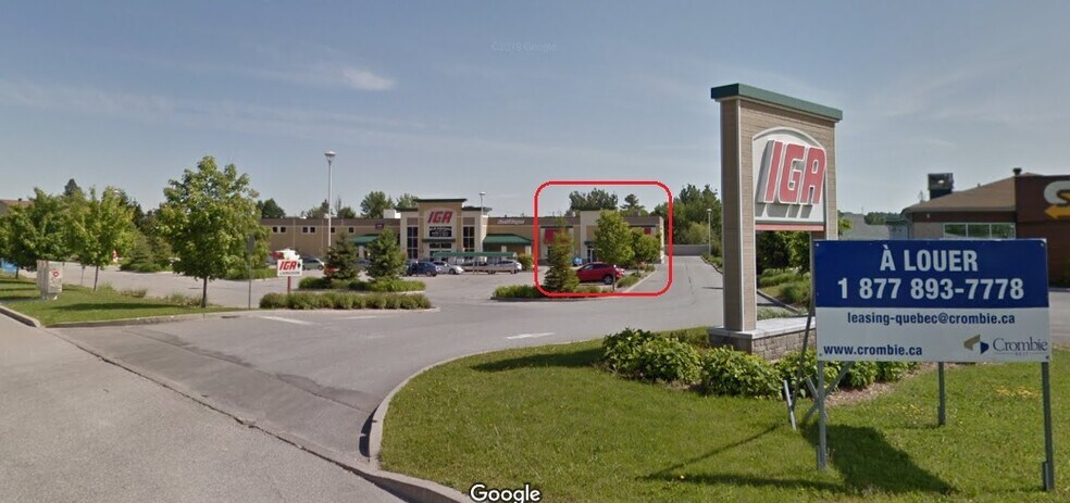 Primary Photo Of 50 Rue Bourgeoys, Sherbrooke Supermarket For Lease