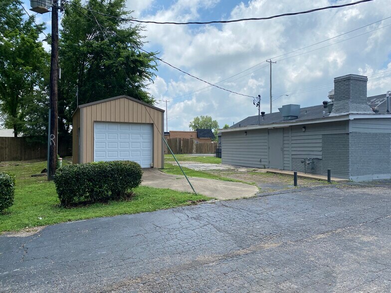 More Photos Of 144 Us 72, Collierville Restaurant For Sale