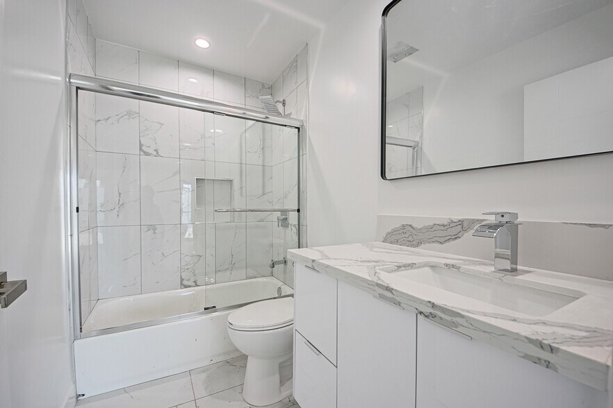 More Photos Of 1636 Longwood Ave, Los Angeles Apartments For Sale