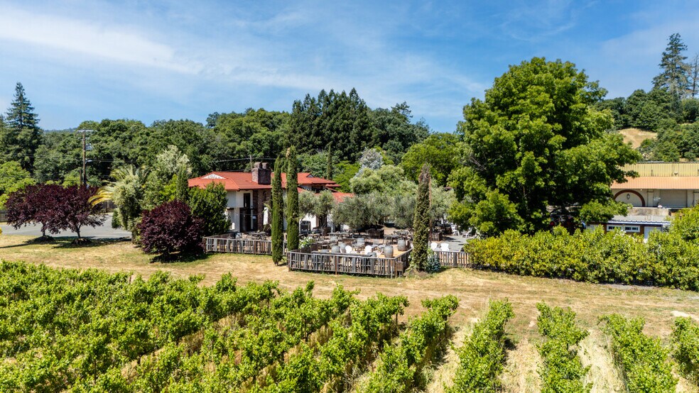 More Photos Of 501 Parducci Rd, Ukiah Restaurant For Lease