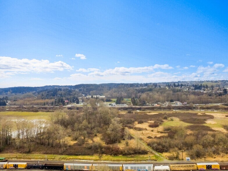 More Photos Of 3077 20th St E, Fife Warehouse For Lease