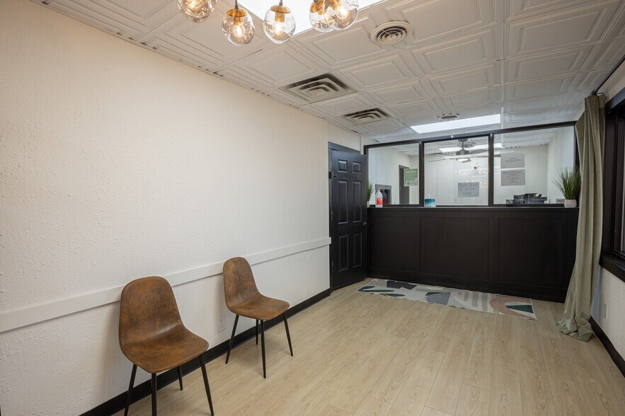 More Photos Of 1001 NW 15th Ave, Ardmore Medical For Sale