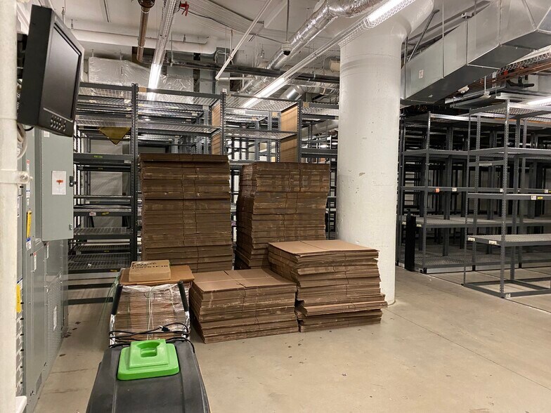 More Photos Of 1401 New York Ave NE, Washington Unknown For Lease