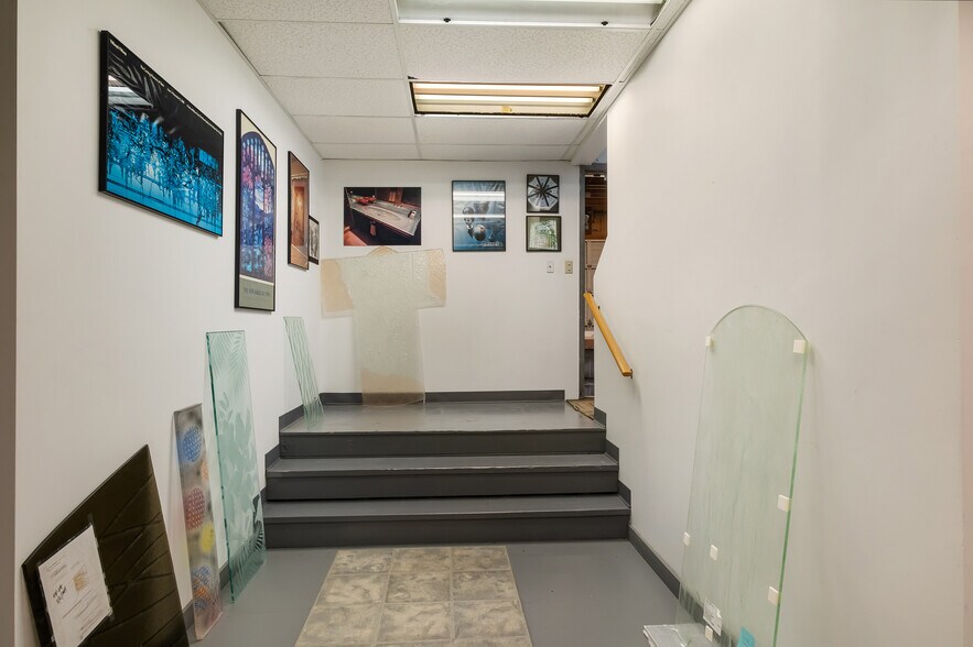 More Photos Of 927 Rainier Ave S, Seattle Manufacturing For Sale