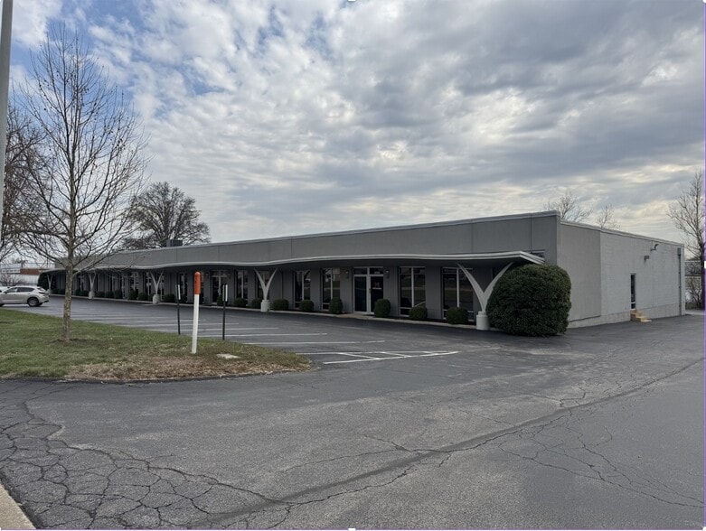 Primary Photo Of 2342 Centerline Industrial Dr, Saint Louis Warehouse For Lease