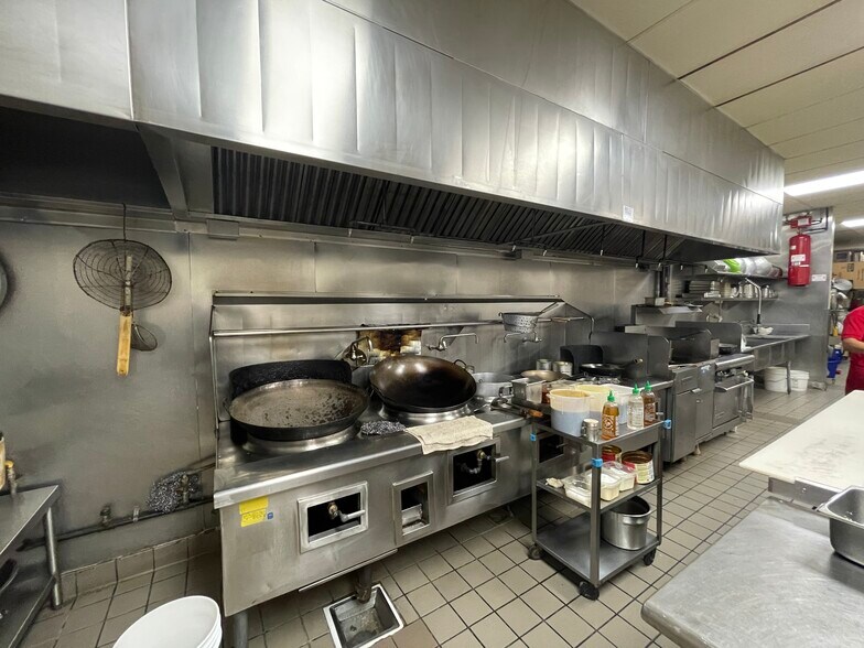 More Photos Of 912-980 S Euclid St, Anaheim Restaurant For Lease