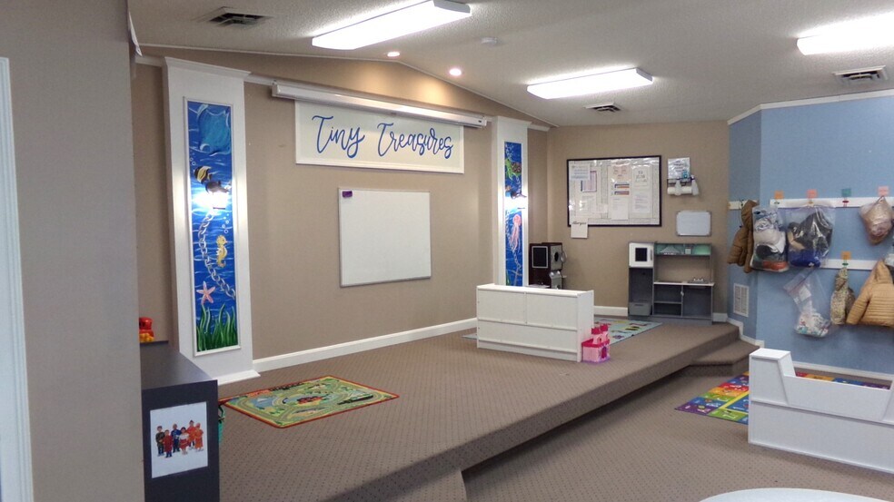 More Photos Of 2185 Highway 127 S, Owenton Office For Sale