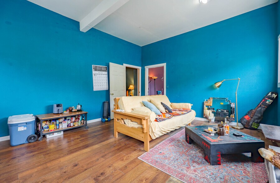 More Photos Of 2 Naco Rd, Bisbee Office For Sale