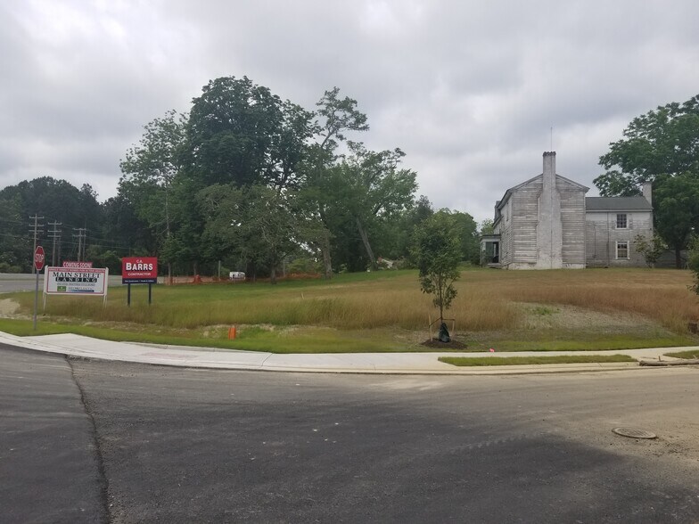 More Photos Of 7260 Main St, Gloucester Loft Creative Space For Sale