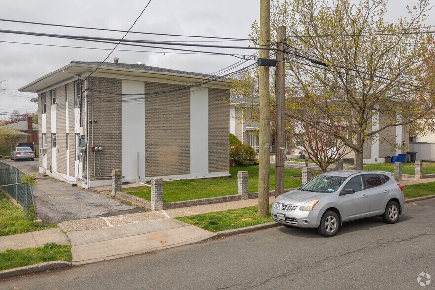 More Photos Of 63 Titus Ave, Staten Island Apartments For Sale