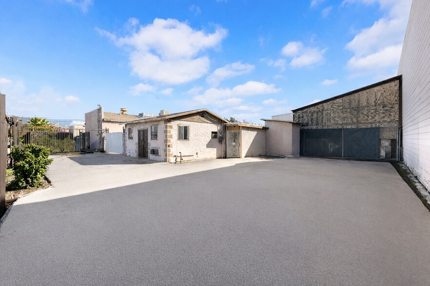 More Photos Of 2346 Durfee Ave, El Monte Warehouse For Sale