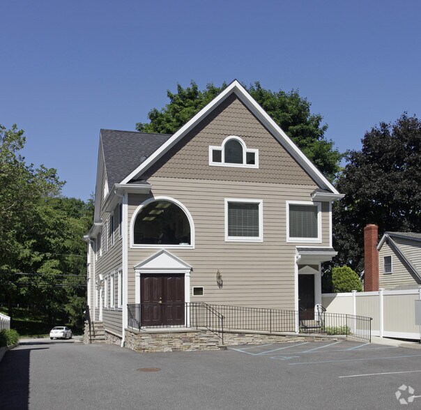 More Photos Of 12 Little Neck Rd, Centerport Storefront Retail Office For Sale