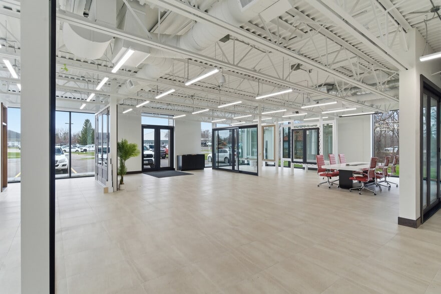 More Photos Of 1675 Viepond Dr. SE, Kentwood Medical For Lease