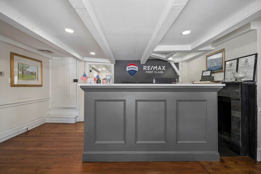 More Photos Of 113 tindall Rd, Middletown Office For Sale