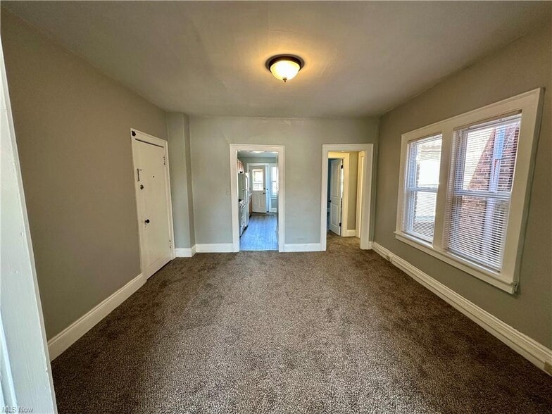More Photos Of 17020 Madison Ave, Lakewood Flex For Sale