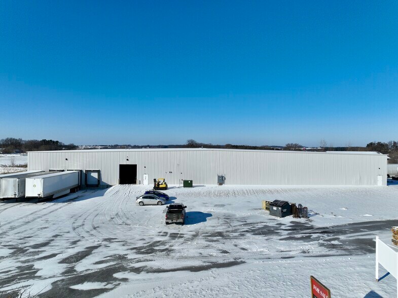 More Photos Of 2700 Alreich Ave, Baldwin Service For Sale