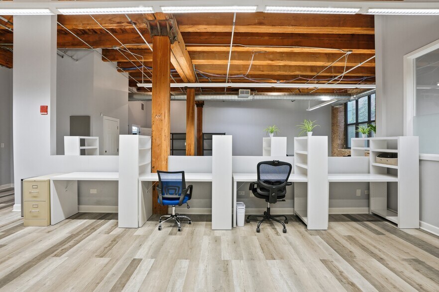 More Photos Of , Chicago Office For Sale