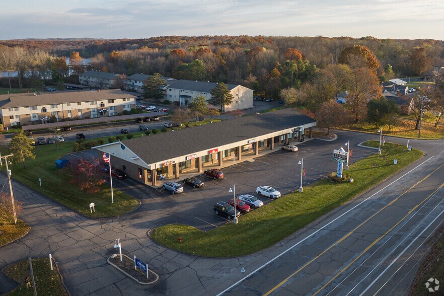 More Photos Of 1125 E Michigan Ave, Battle Creek Storefront Retail Office For Lease