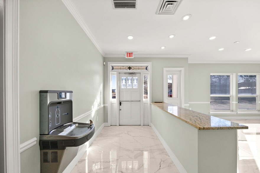 More Photos Of 2567 Huntcliff Ln, Panama City Medical For Lease