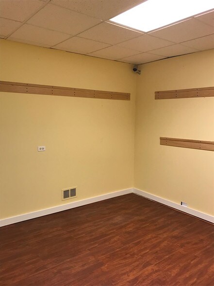 More Photos Of 72 Park St, New Canaan Office For Lease