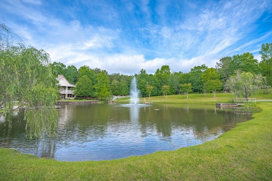 More Photos Of 1530 Buck Hill Rd, Ridgeway Industrial For Sale