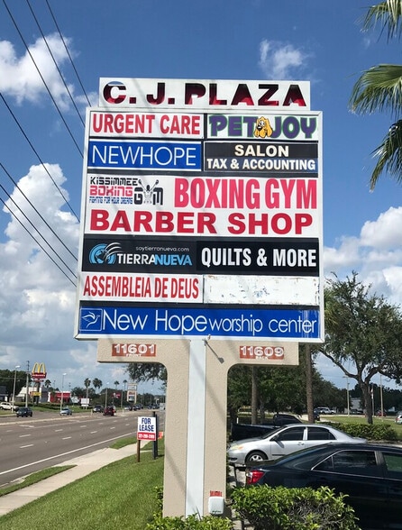 More Photos Of 11609 S Orange Blossom Trl, Orlando Flex For Lease