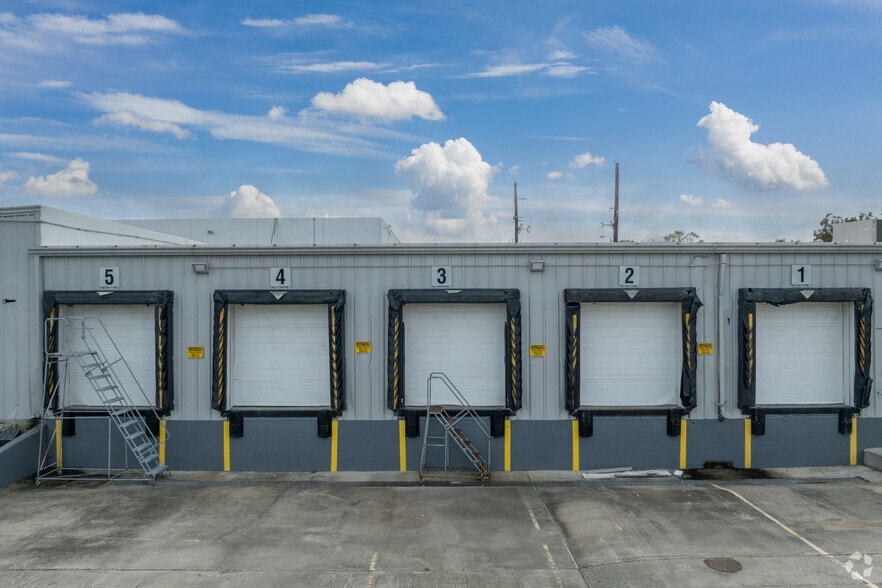 More Photos Of 142 Knobcrest Dr, Houston Refrigeration Cold Storage For Lease
