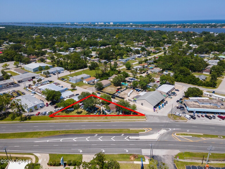 More Photos Of 305 N US Highway 1, Ormond Beach Auto Dealership For Sale