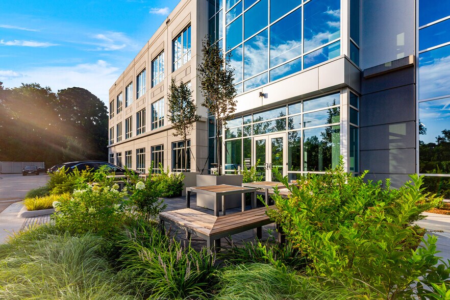 More Photos Of 4000 Paramount Pky, Morrisville Office For Lease