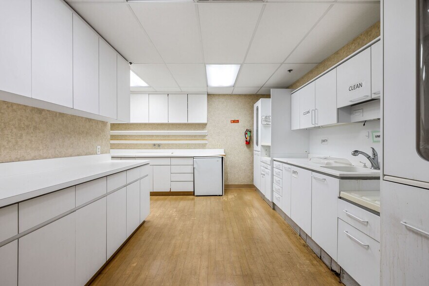 More Photos Of 10425 Fair Oaks Blvd, Fair Oaks Medical For Sale