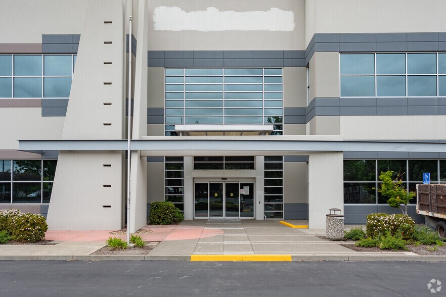 More Photos Of 3850 Brickway Blvd, Santa Rosa Office For Lease